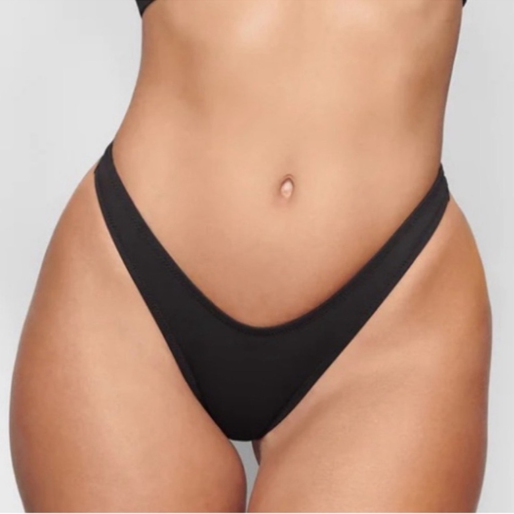 SKIMS NWT Bikini Bundle - Onyx - Picture 2 of 5